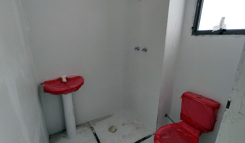 Louças e metais
