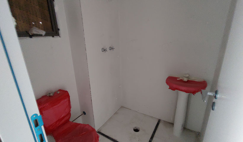Louças e metais