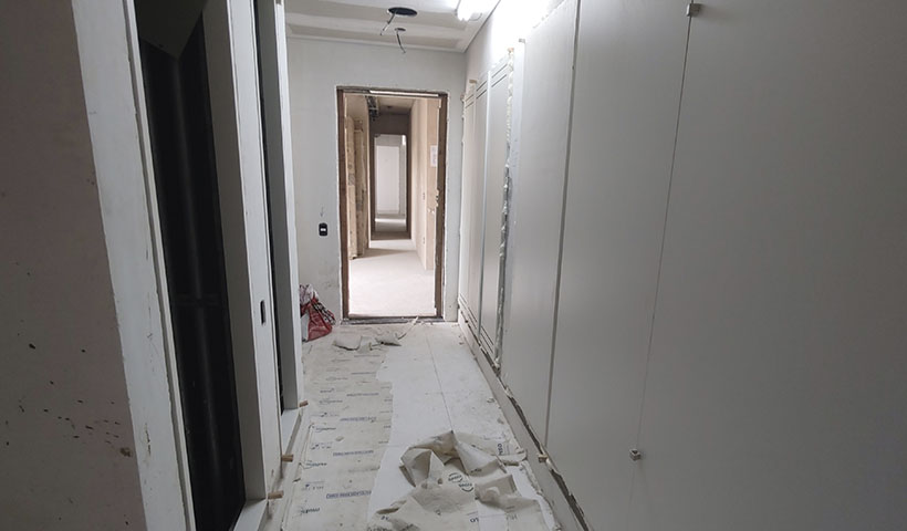 Portas de madeira dos halls