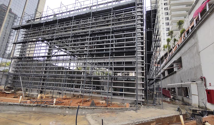 Brise das quadras cobertas