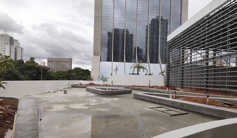 Emboço das floreiras